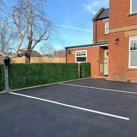 1 Bed / 1 Sofa Bed 'Scandi' Style Ground Floor Apartment Yeovil Exterior photo
